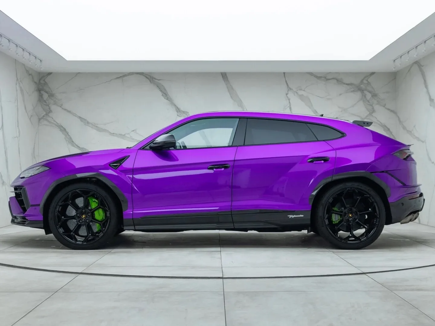 2024 Lamborghini Urus Performante for sale, exterior, Viola Pasifae
