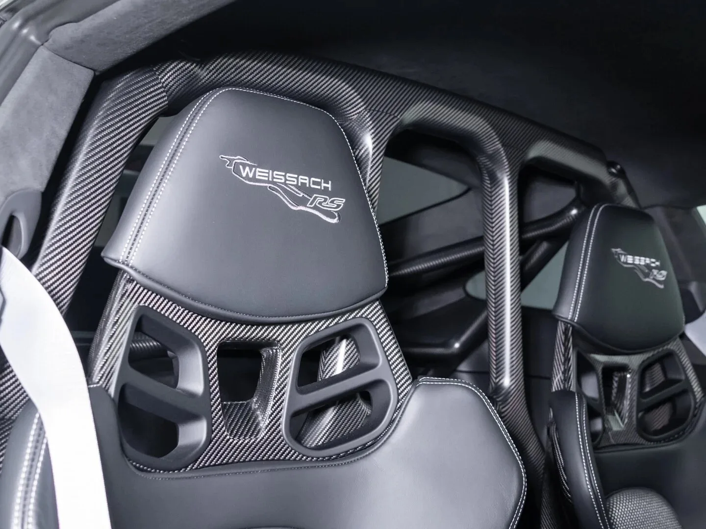 2023 Porsche 911 GT3 RS interior, seats, Weissach Package