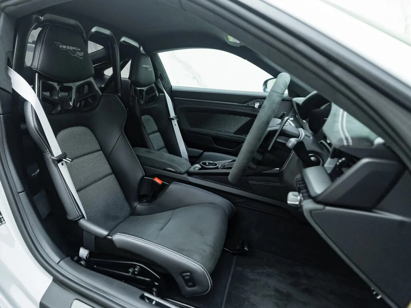 2023 Porsche 911 GT3 RS interior, seats, Weissach Package