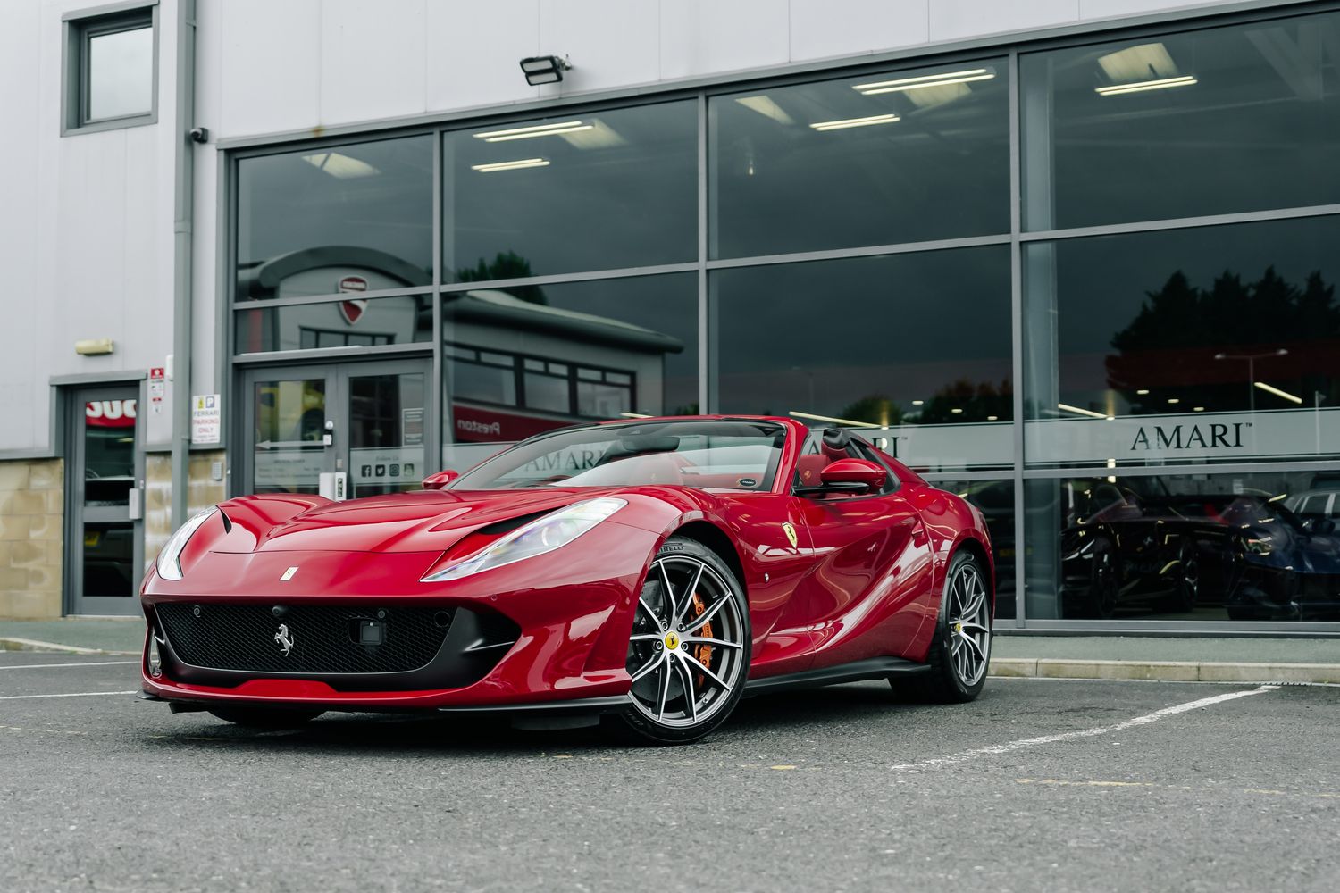 2023 Ferrari 812 GTS, 2/20