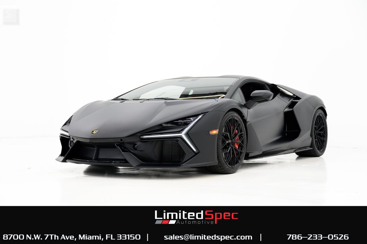 2024 Lamborghini Revuelto