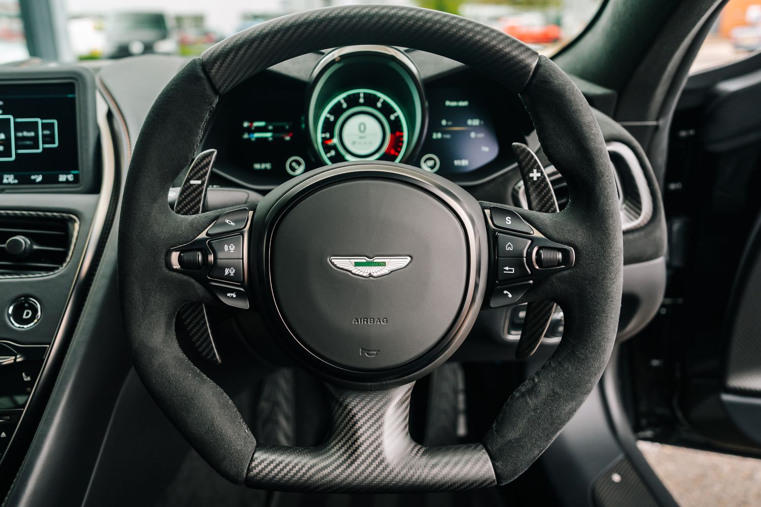 2023 Aston Martin DBS Superleggera 770 Ultimate, 2/20