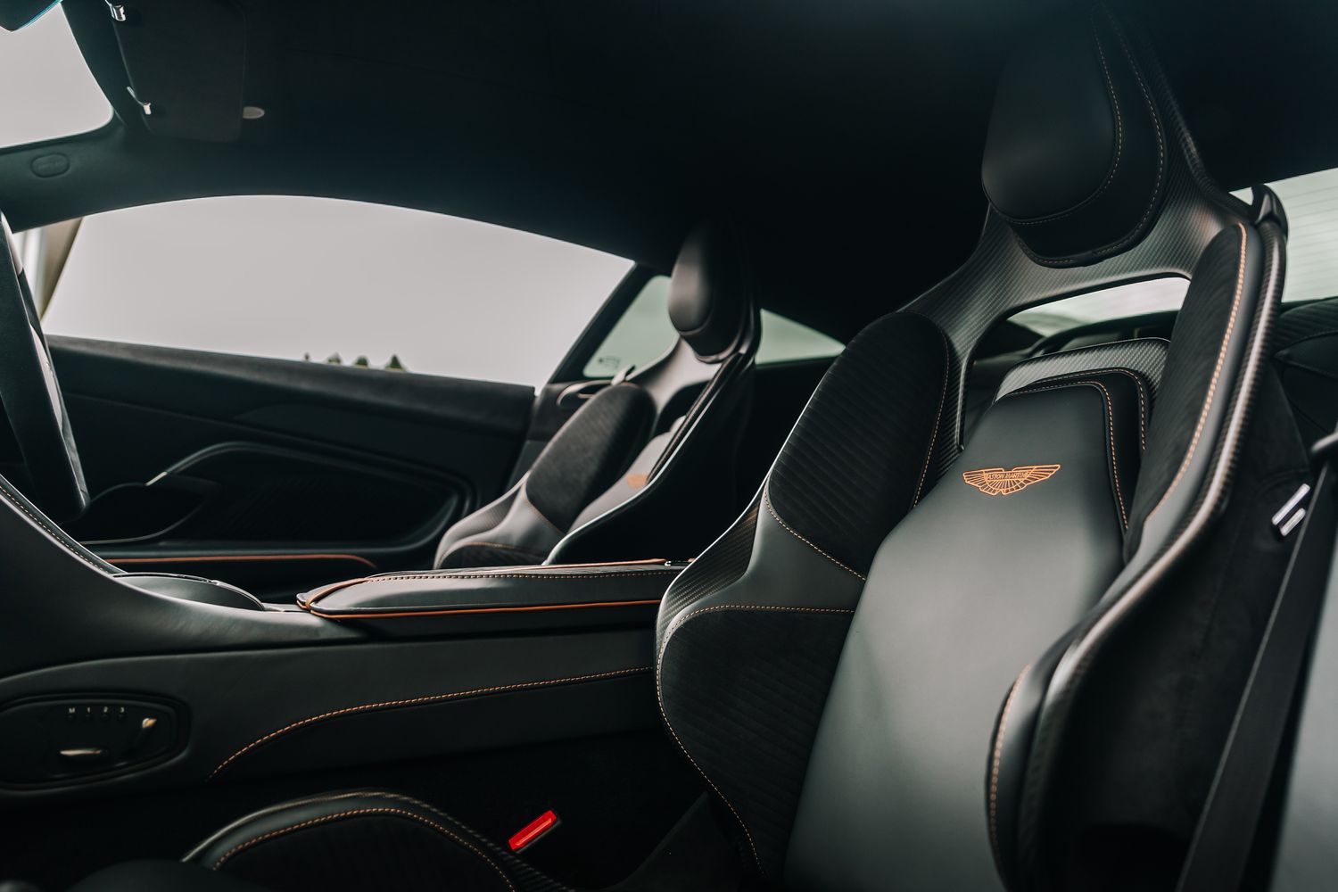 2023 Aston Martin DBS Superleggera 770 Ultimate, 19/20
