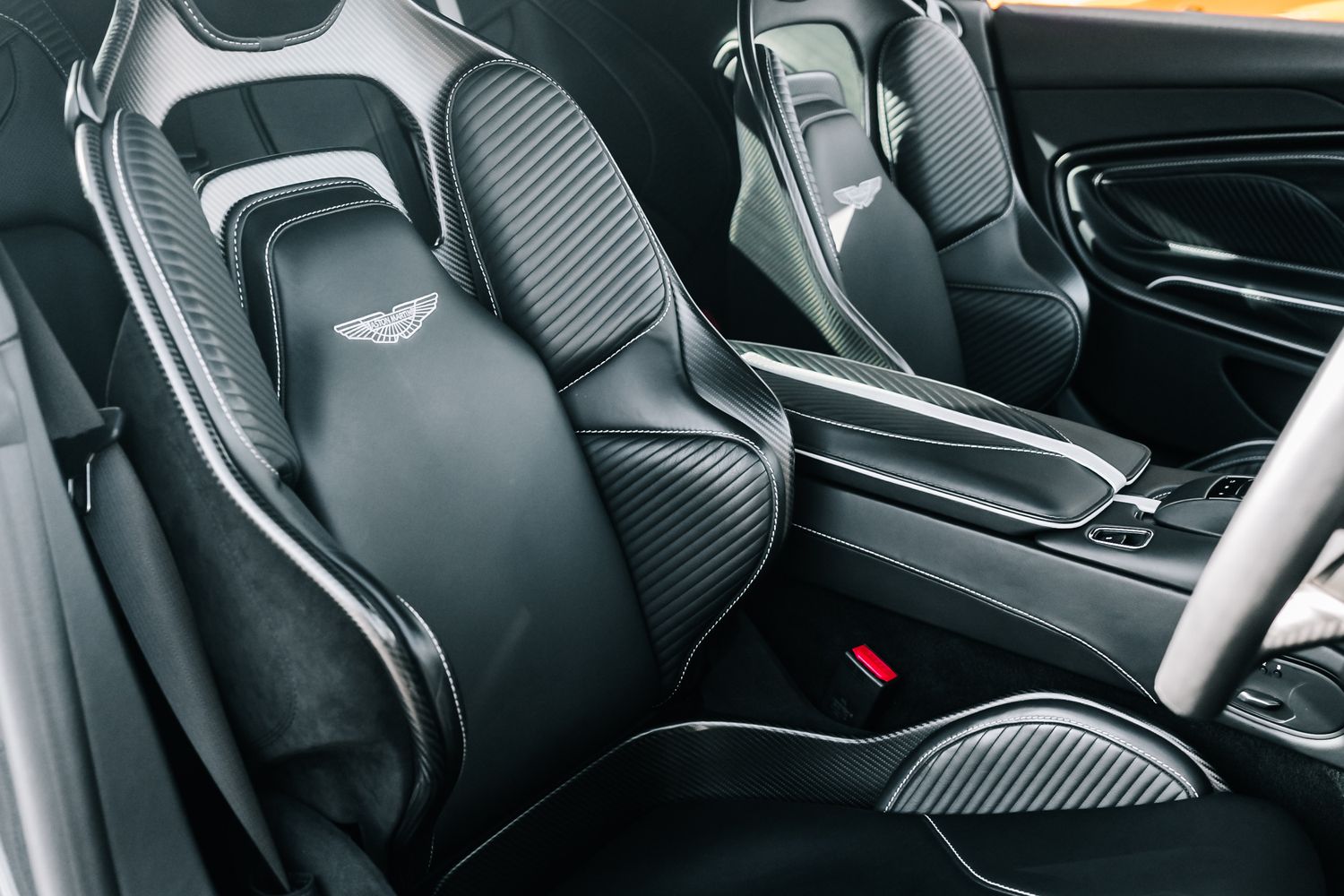 2023 Aston Martin DBS Superleggera 770 Ultimate, 3/20