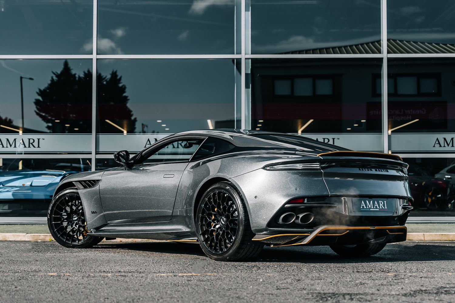 2023 Aston Martin DBS Superleggera 770 Ultimate, 9/20