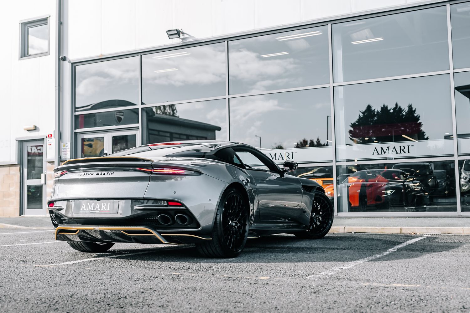 2023 Aston Martin DBS Superleggera 770 Ultimate, 12/20