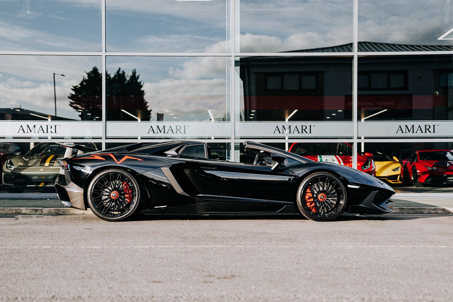 2016 Lamborghini Aventador SV Roadster, 30/43