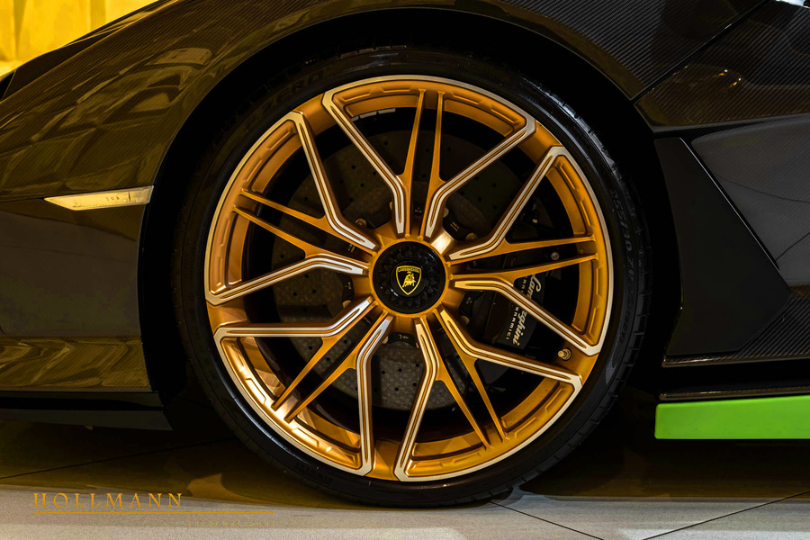 2021 Lamborghini Sián FKP 37, 13/20