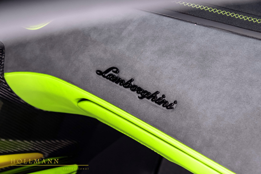 2021 Lamborghini Sián FKP 37, 15/20