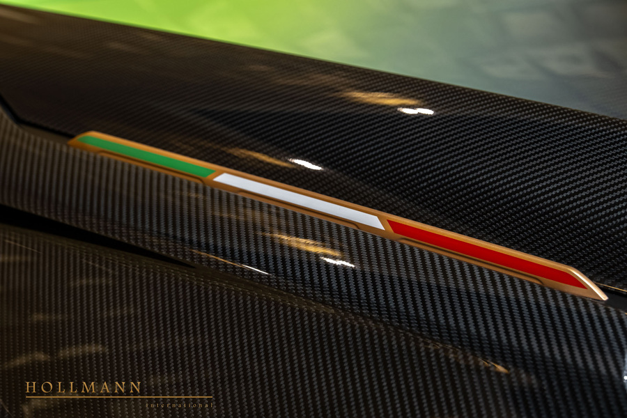 2021 Lamborghini Sián FKP 37, 19/20