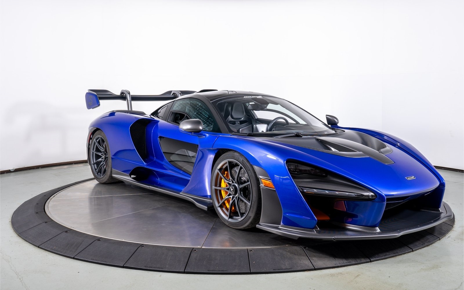 2019 McLaren Senna, 2/20