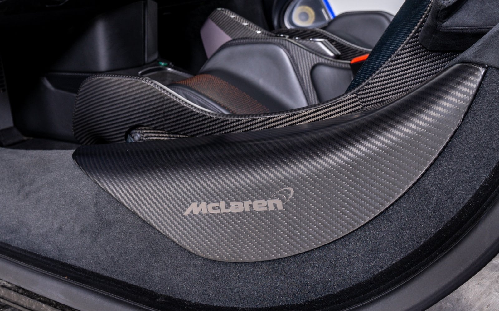 2019 McLaren Senna, 17/20