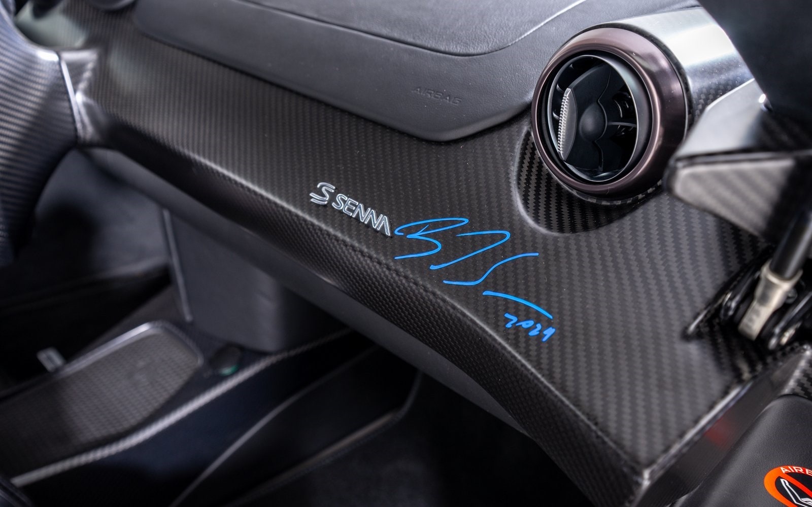 2019 McLaren Senna, 18/20