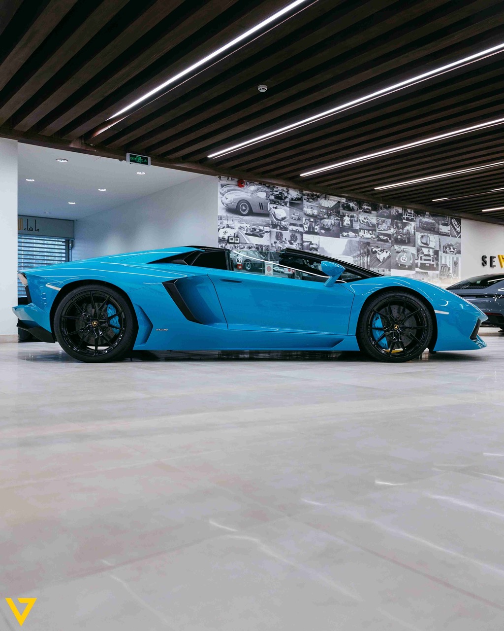 2016 Lamborghini Aventador LP 700-4 Roadster, 7/11