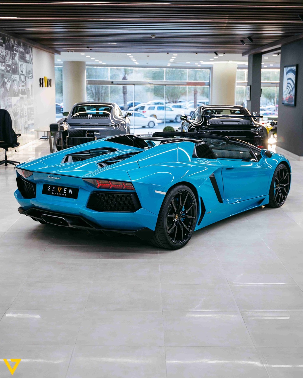 2016 Lamborghini Aventador LP 700-4 Roadster, 8/11