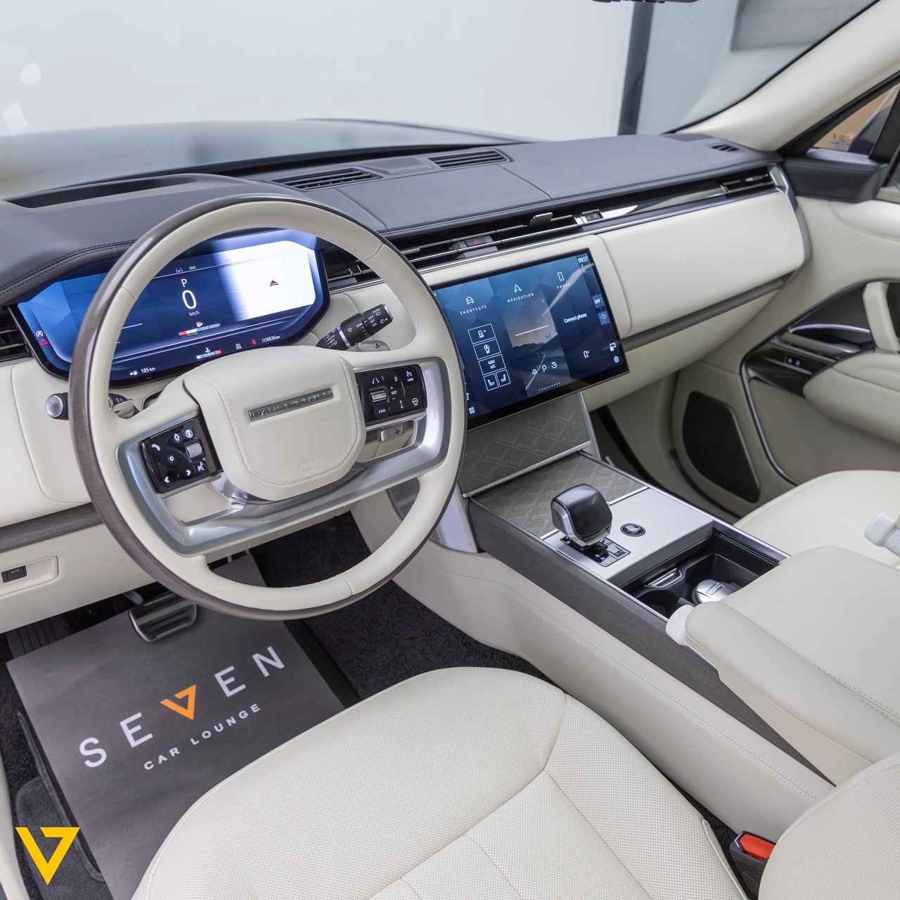 2024 Range Rover Vogue SV, 3/13