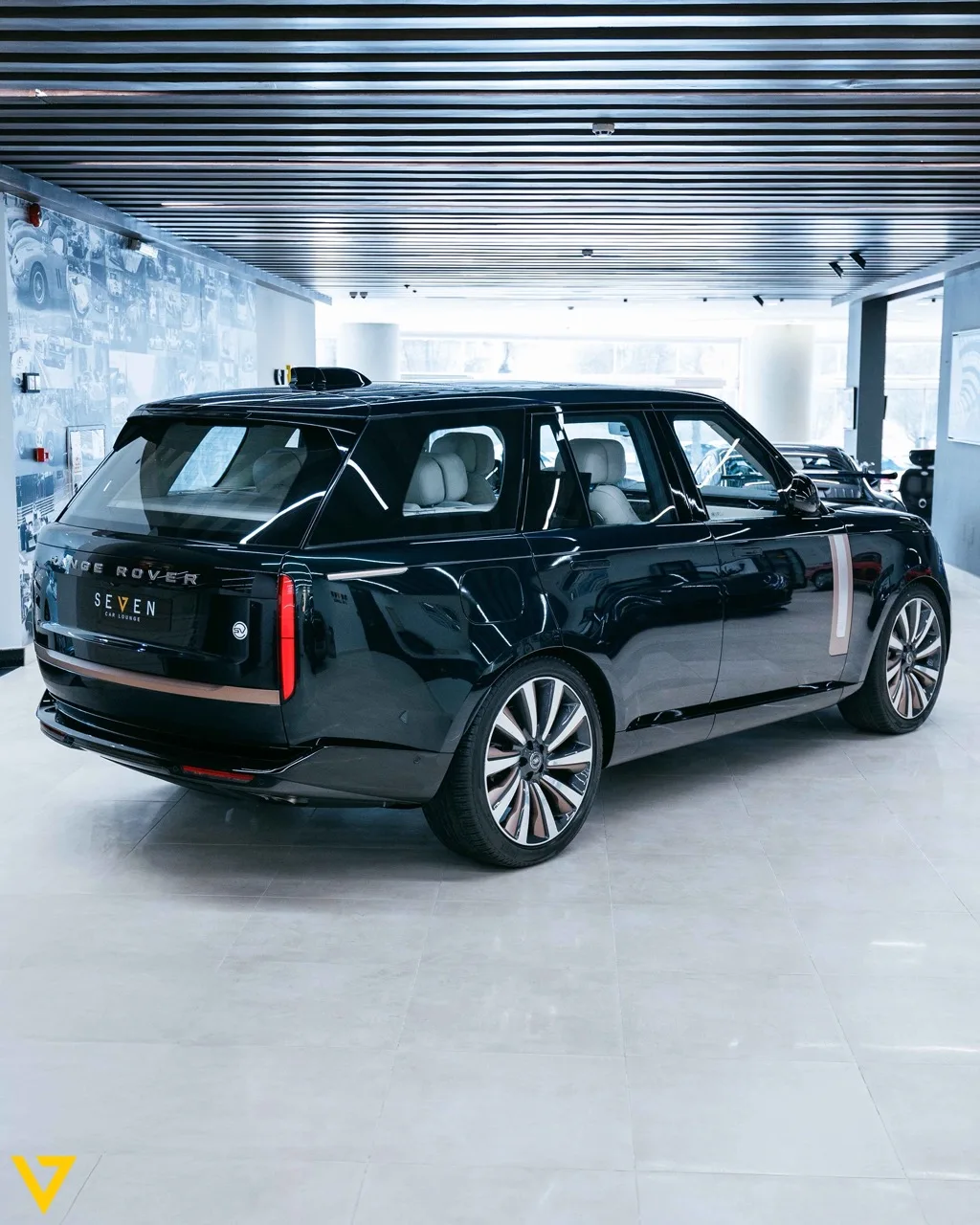 2024 Range Rover Vogue SV for sale, exterior, Green