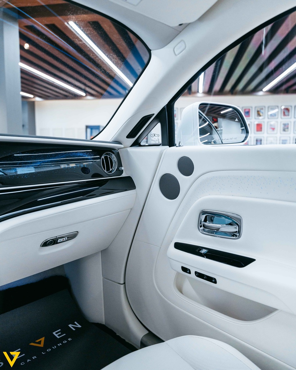 2024 Rolls-Royce Spectre, 3/9