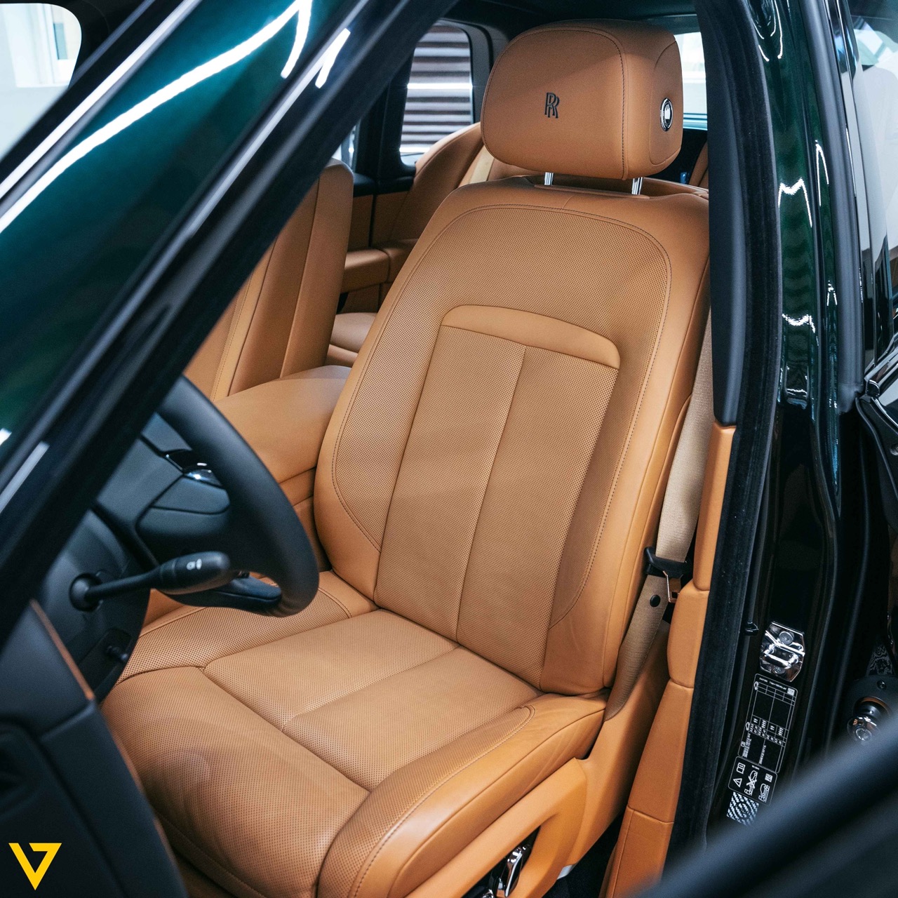 2022 Rolls-Royce Cullinan Black Badge, 5/11