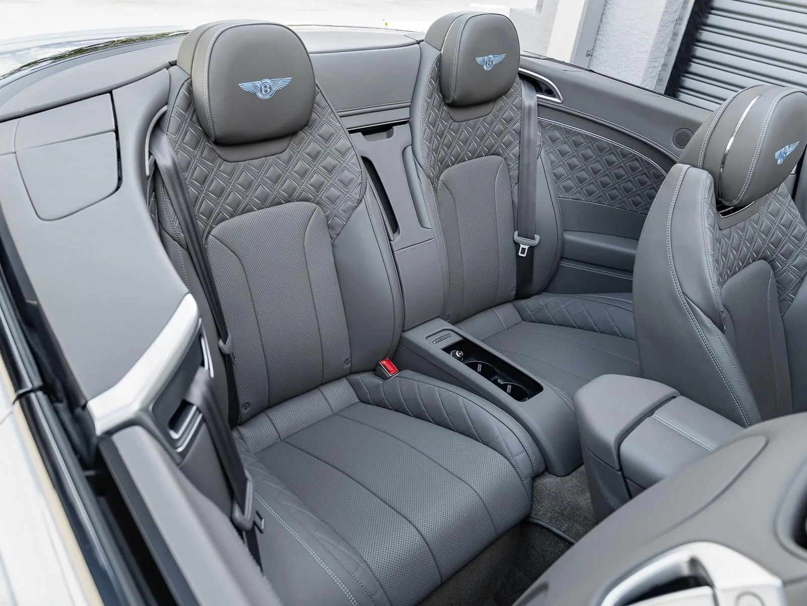 2022 Bentley Continental GT V8 interior, seats