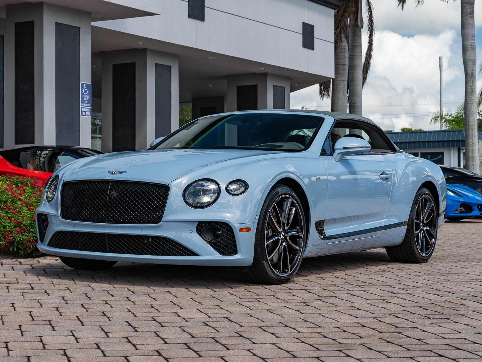 2022 Bentley Continental GT V8, 18/19
