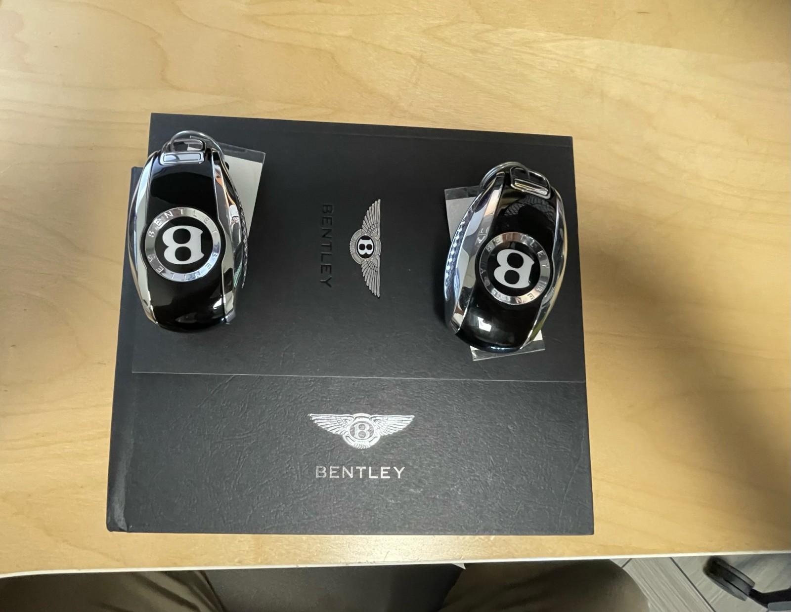 2022 Bentley Continental GT V8, 19/19
