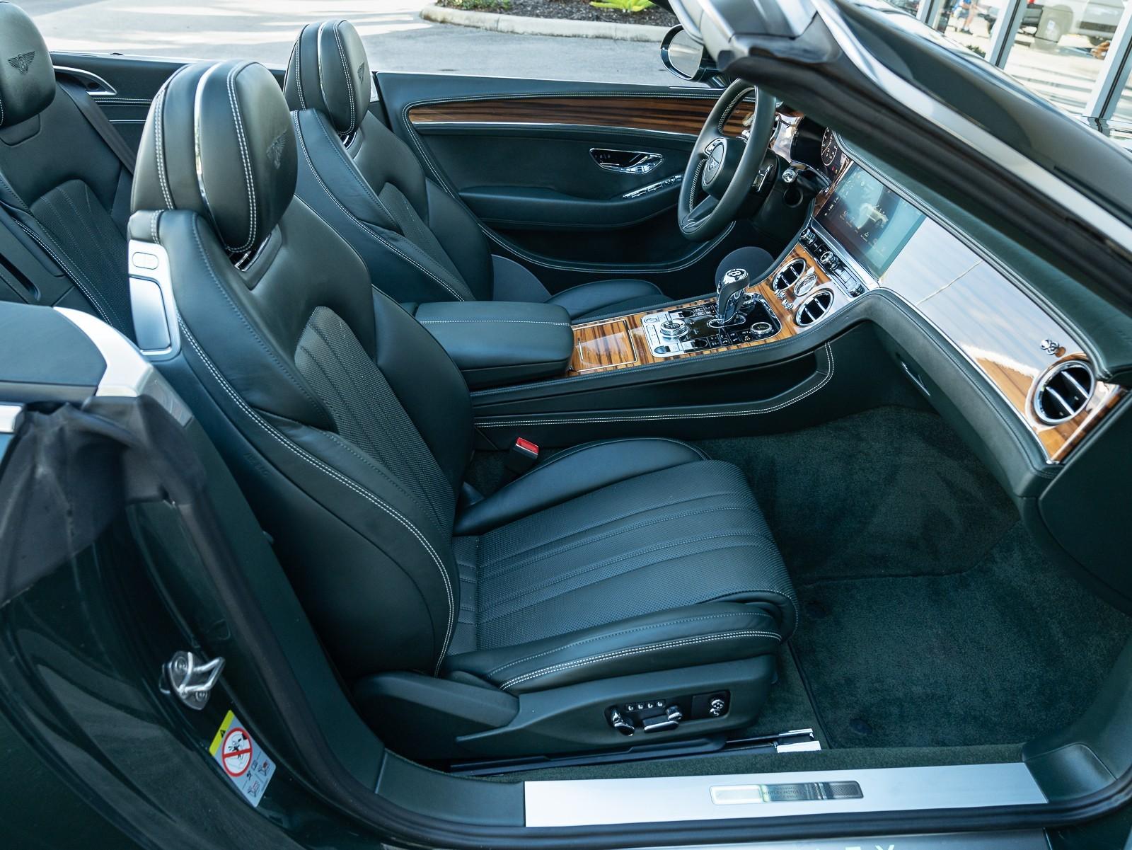 2022 Bentley Continental GT V8, 13/20