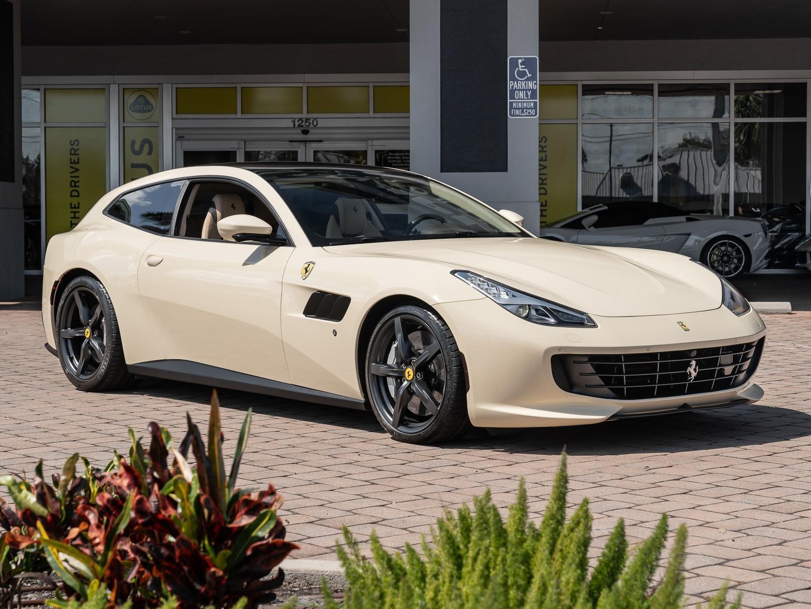 2020 Ferrari GTC4Lusso