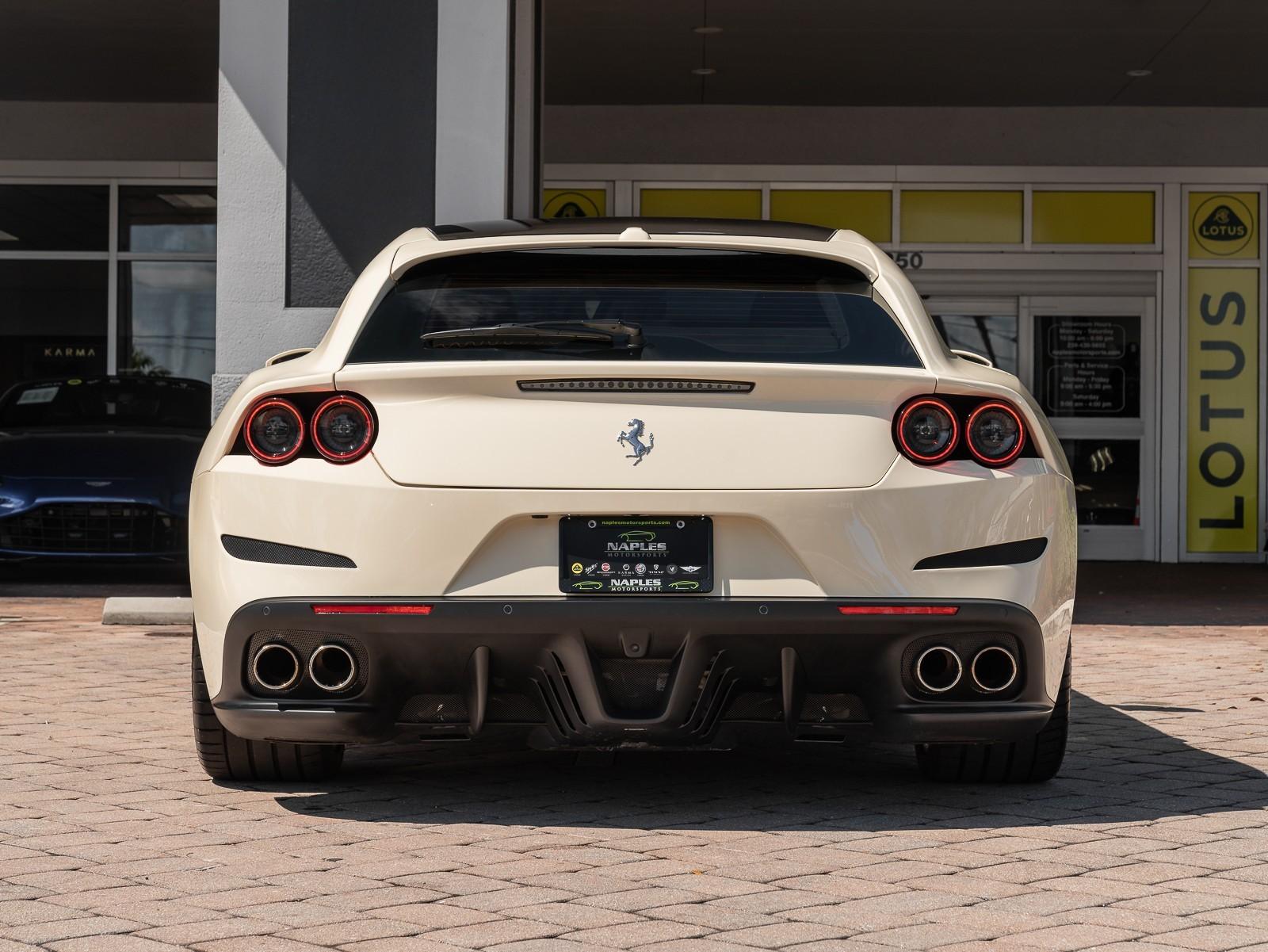 2020 Ferrari GTC4Lusso, 13/20