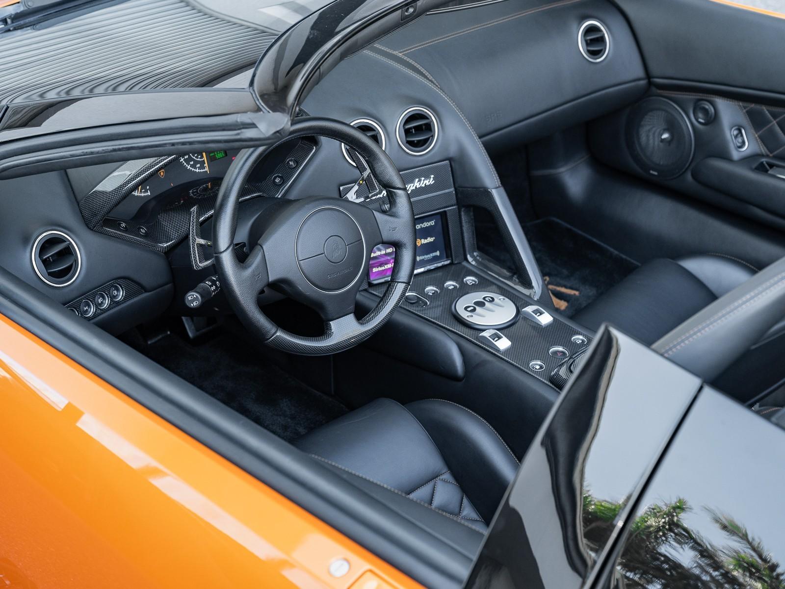 2009 Lamborghini Murciélago, 2/20