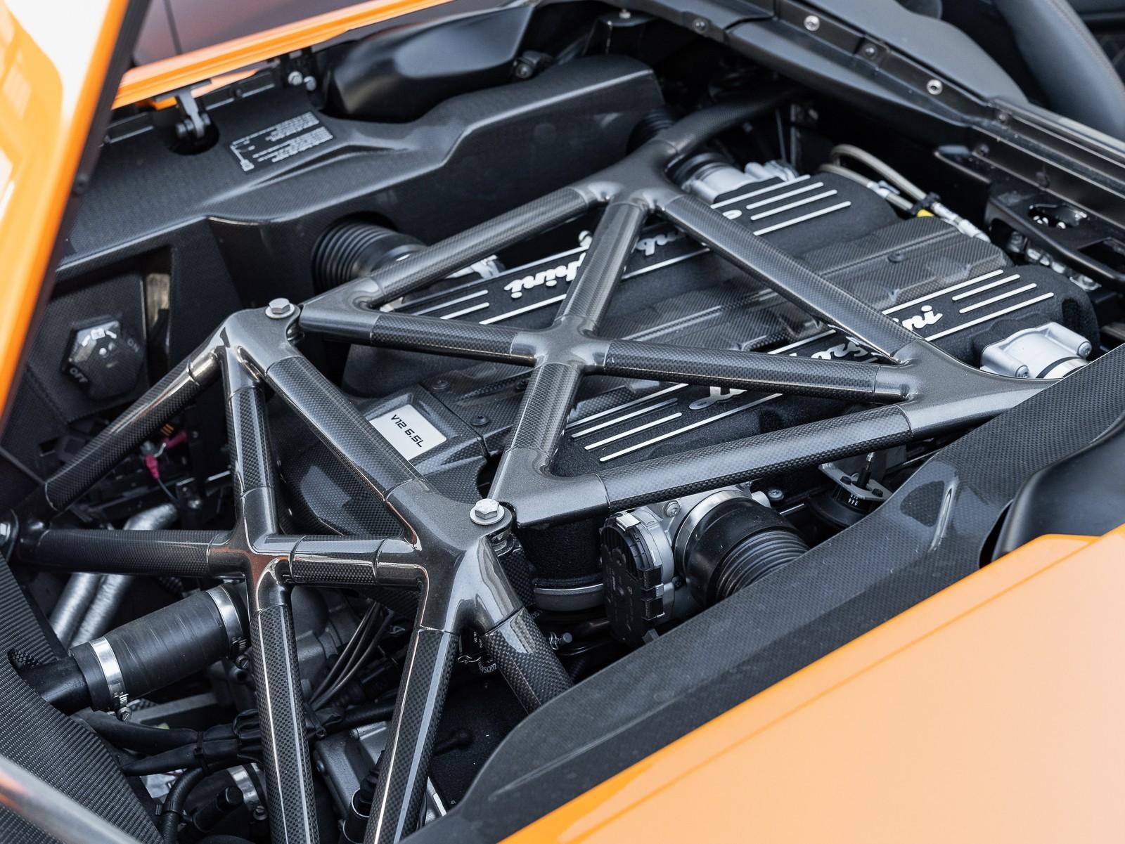 2009 Lamborghini Murciélago, 7/20