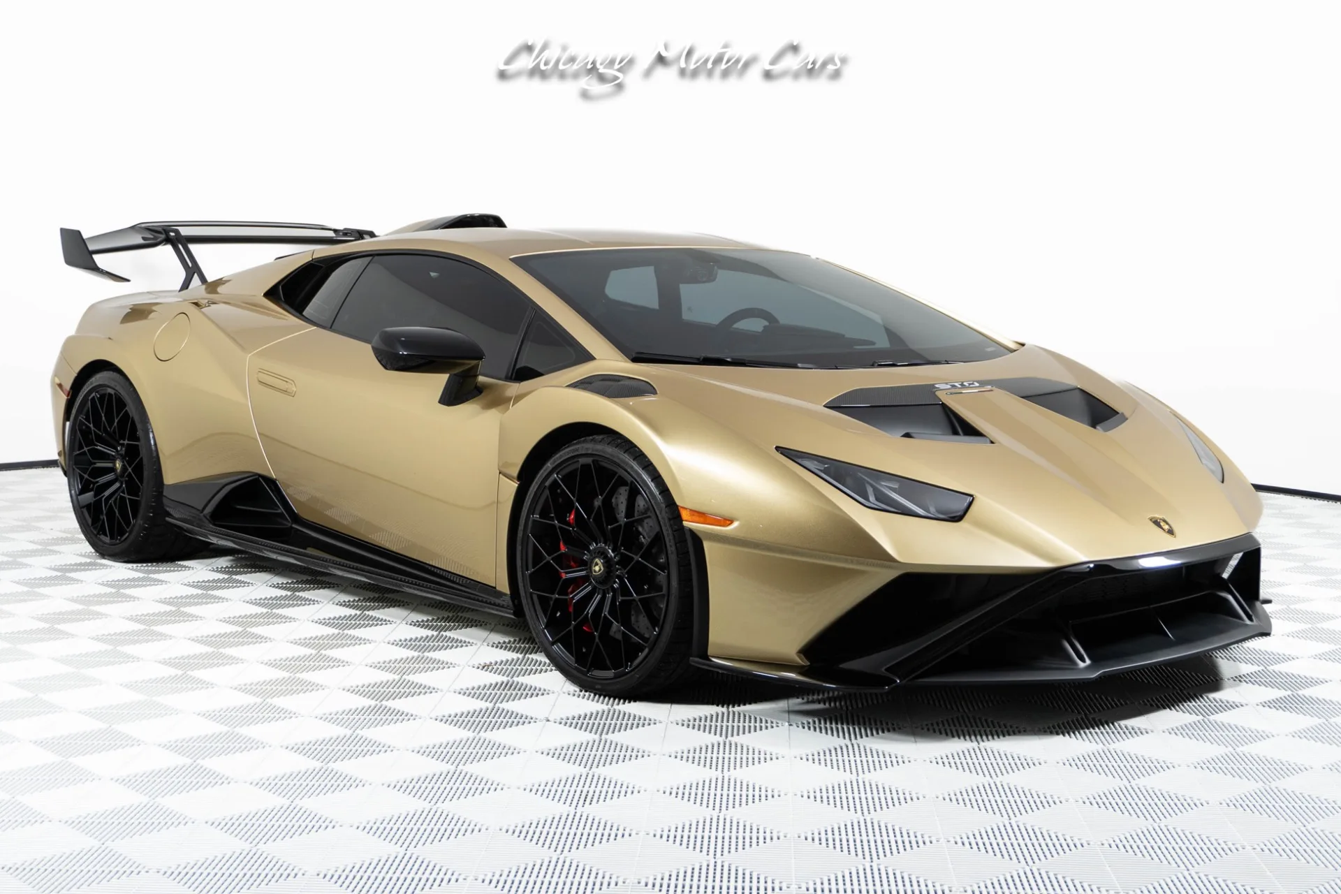 2023 Lamborghini Huracan STO