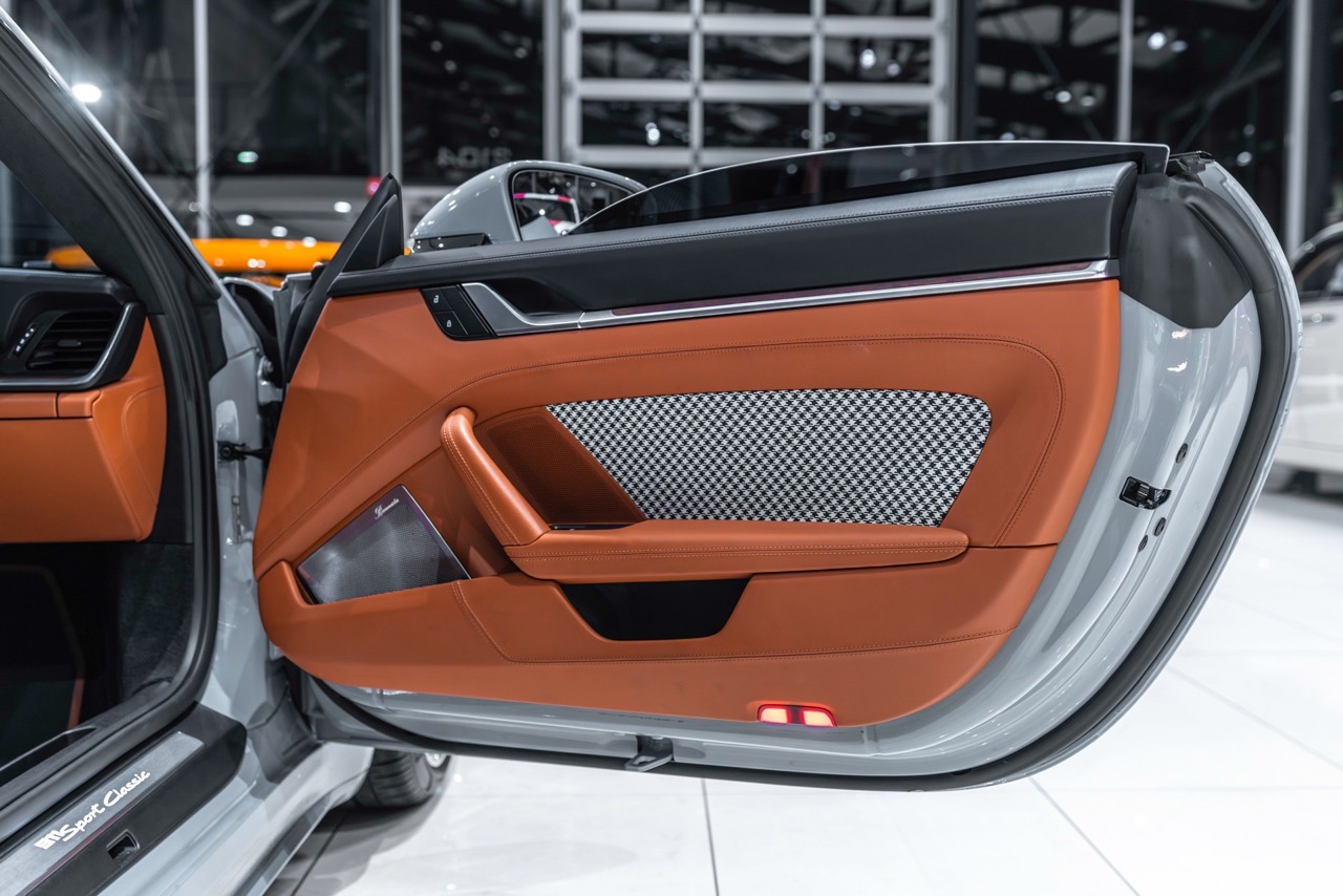 2023 Porsche 911 Sport Classic Coupe, 17/20