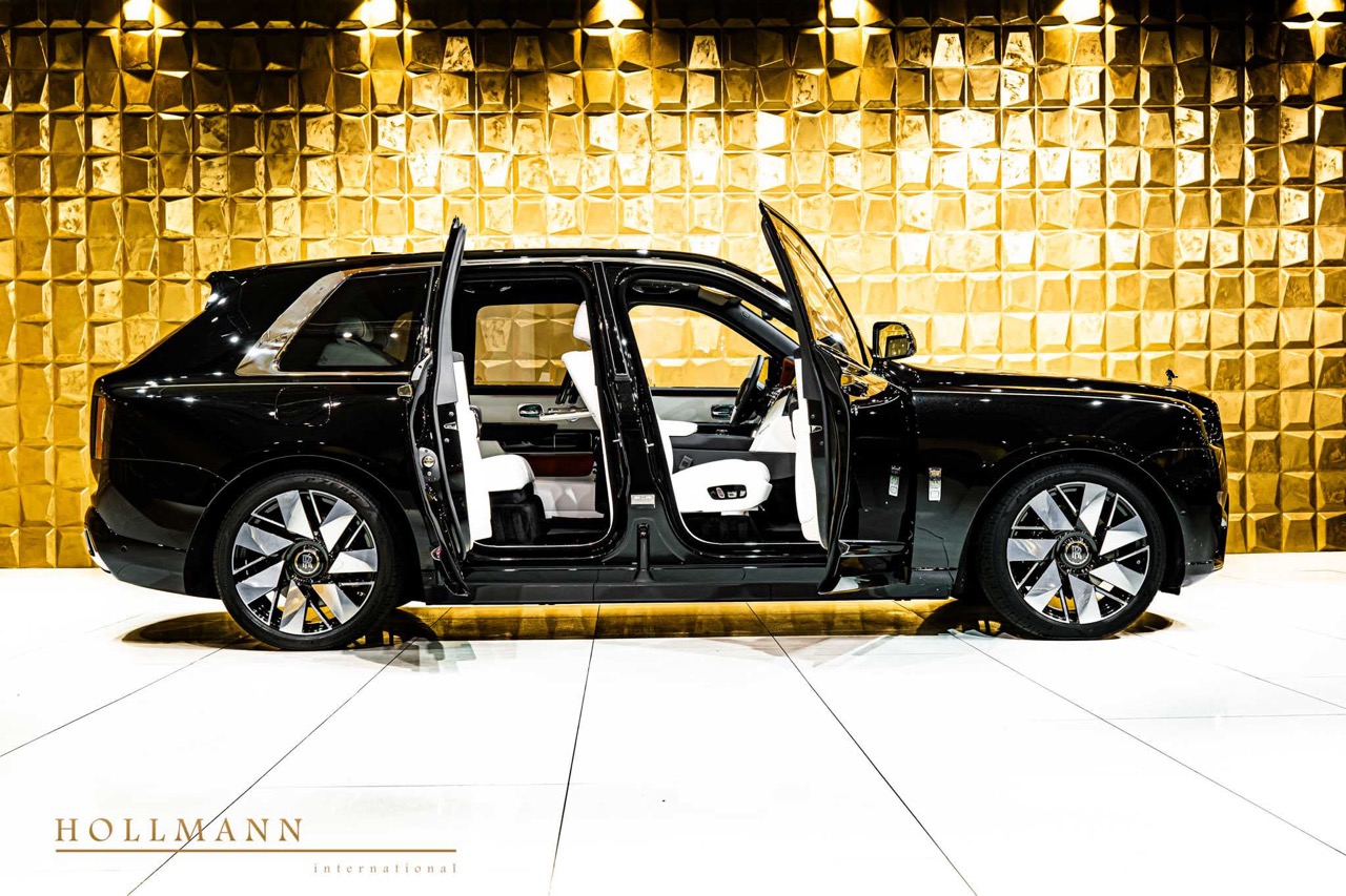 2024 Rolls-Royce Cullinan Series II, 3/18
