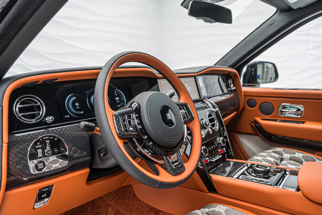 2024 Rolls-Royce Cullinan Black Badge Facelift, 22/31