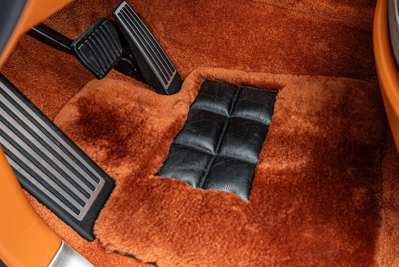 2024 Rolls-Royce Cullinan Black Badge Facelift interior, seats