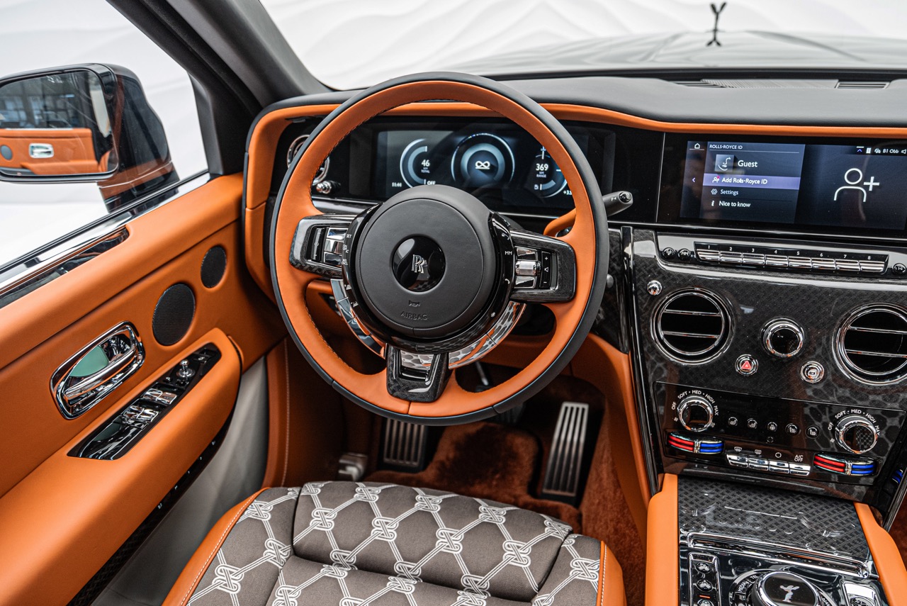 2024 Rolls-Royce Cullinan Black Badge Facelift, 27/31