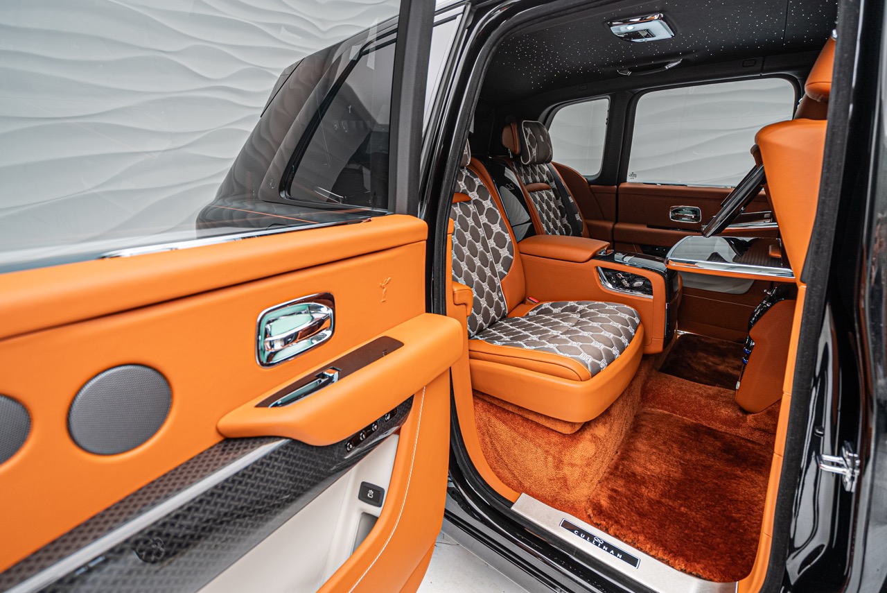 2024 Rolls-Royce Cullinan Black Badge Facelift, 28/31