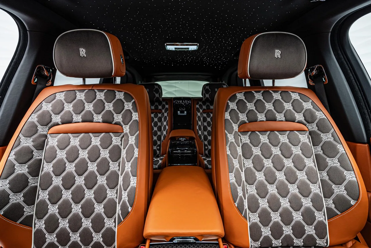 2024 Rolls-Royce Cullinan Black Badge Facelift interior, seats