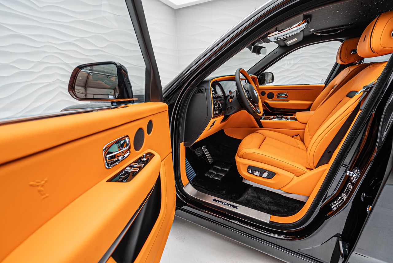 2024 Rolls-Royce Cullinan Black Badge Facelift, 15/31