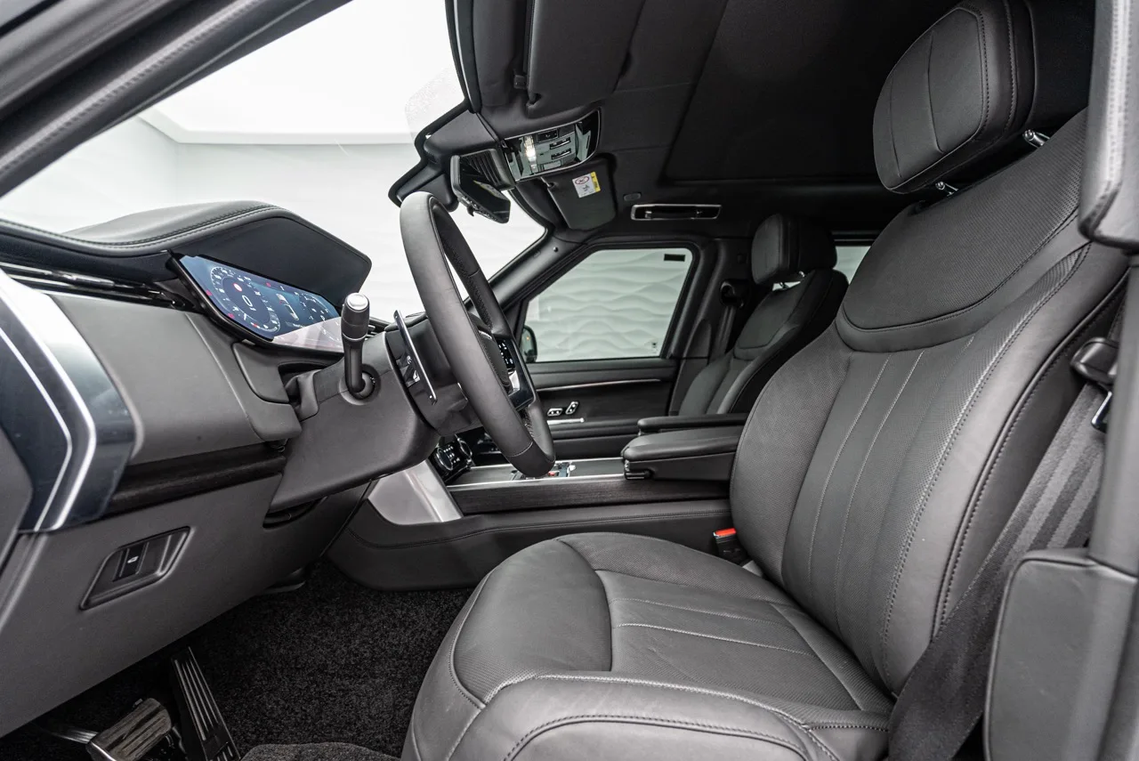 2024 Range Rover Armored B6 Autobiography interior, seats, Ebony