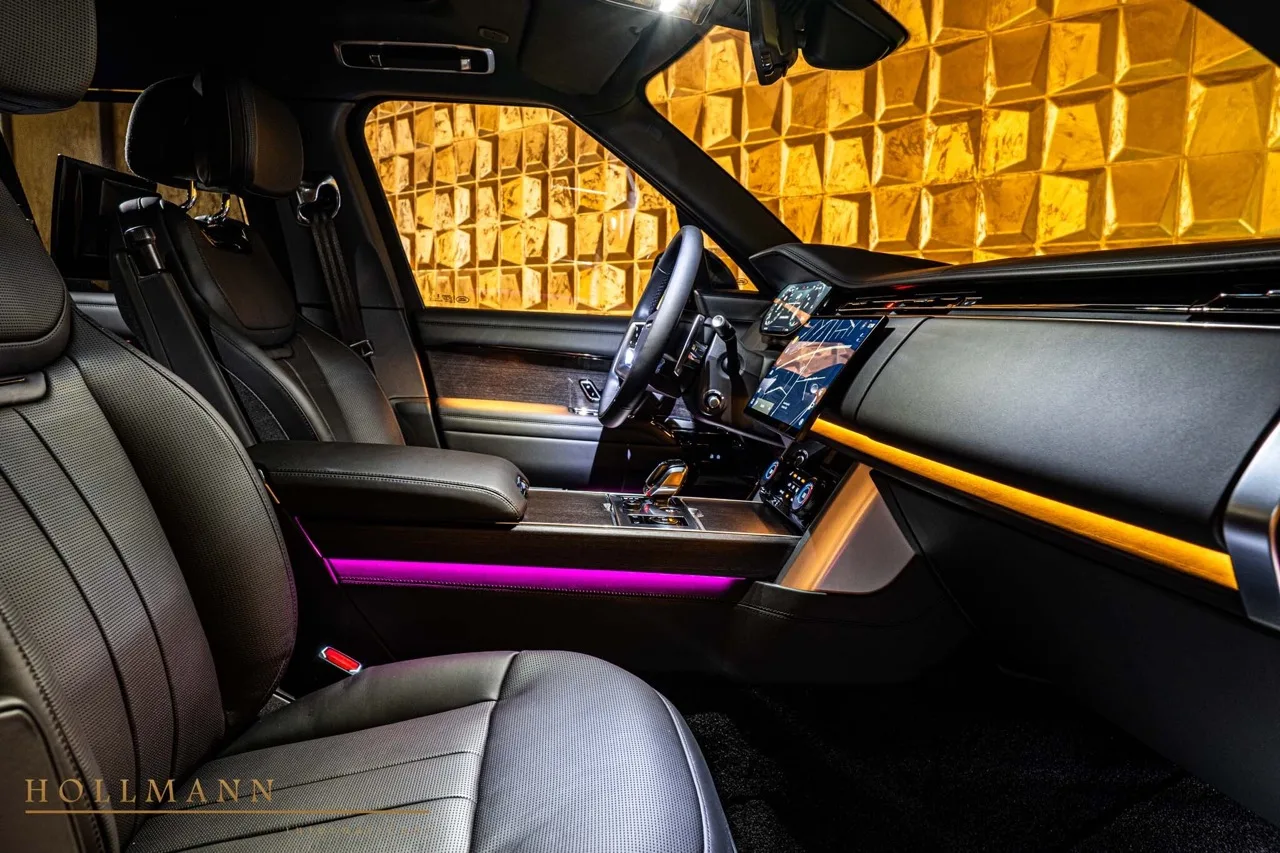 2024 Range Rover P530 SV interior, seats, Leather Ebony