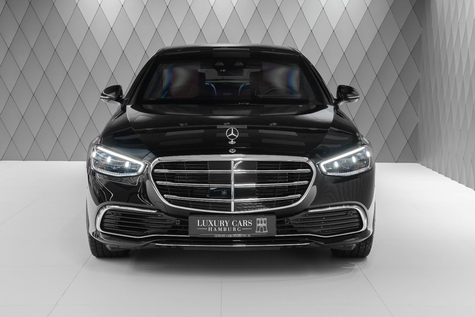 2024 Mercedes-Benz S 680 GUARD 4MATIC, 2/10