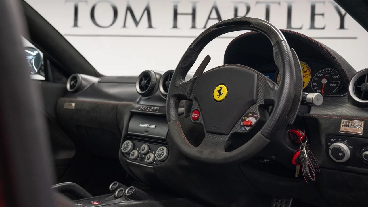 2010 Ferrari 599 GTO, 23/40