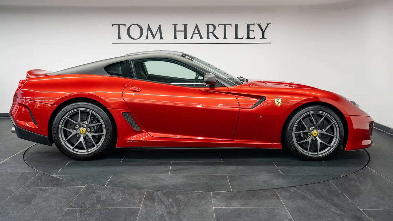 2010 Ferrari 599 GTO, 25/40