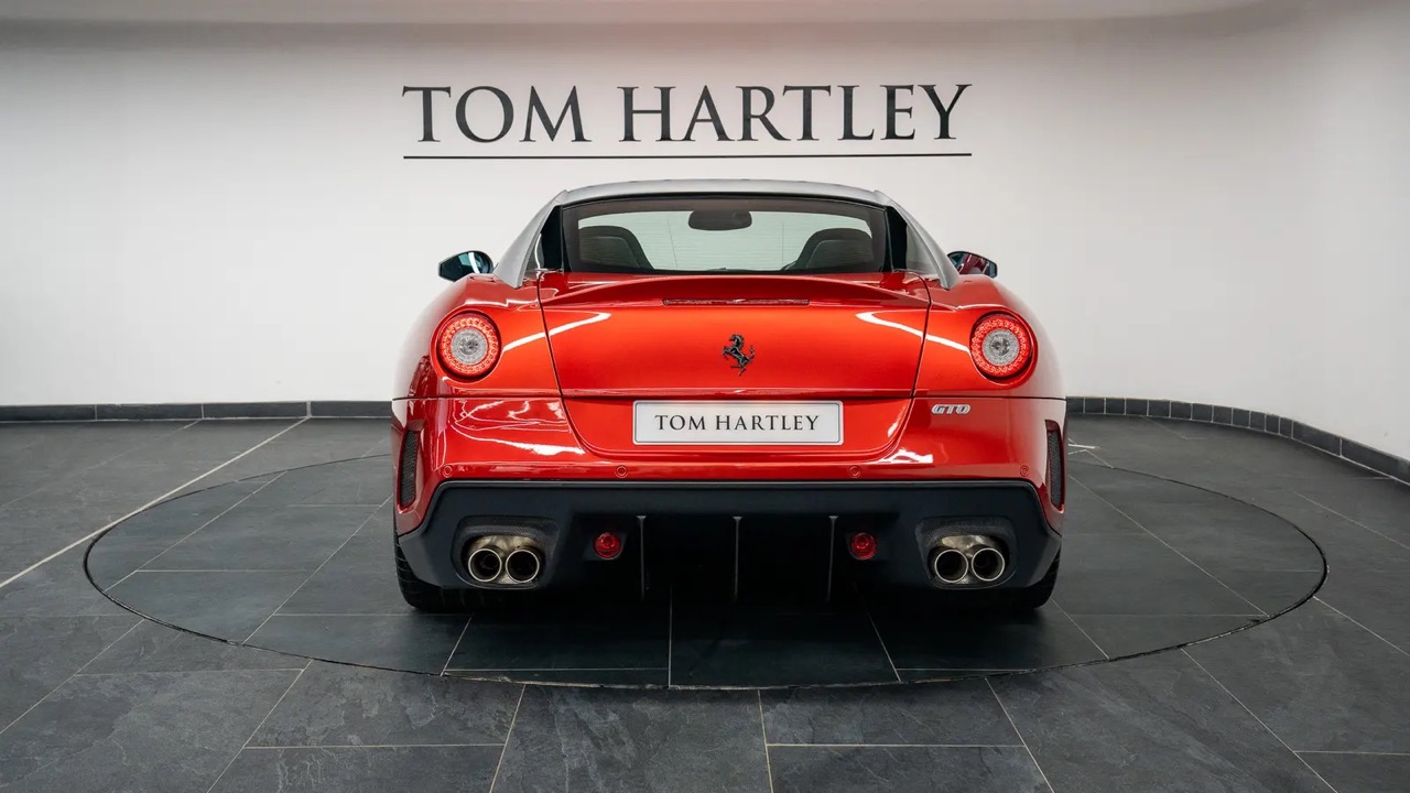 2010 Ferrari 599 GTO, 26/40