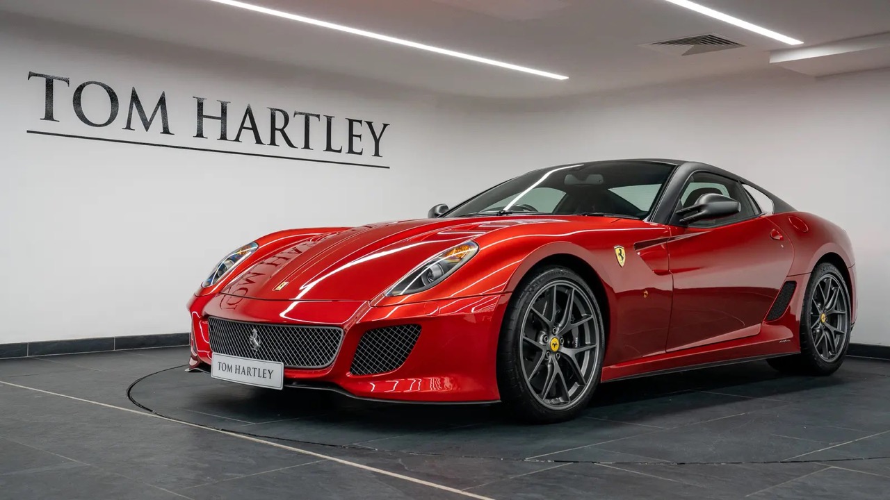 2010 Ferrari 599 GTO, 37/40