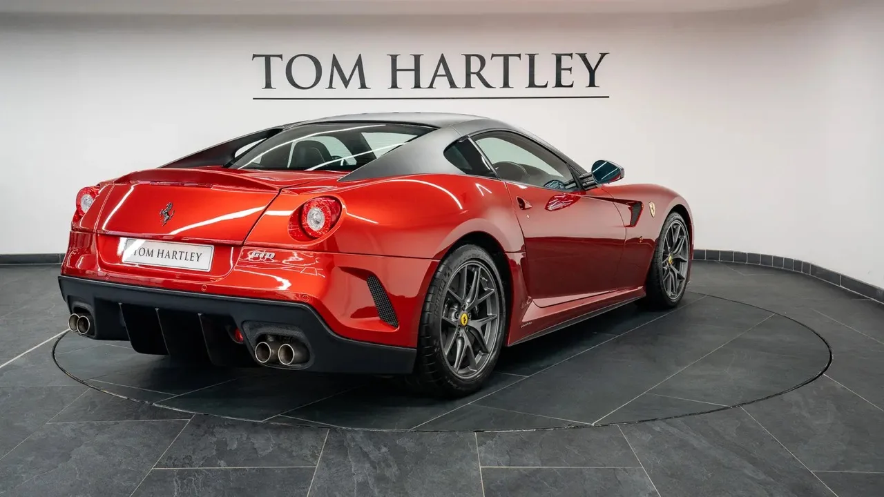 2010 Ferrari 599 GTO, side profile, Rosso Fuoco