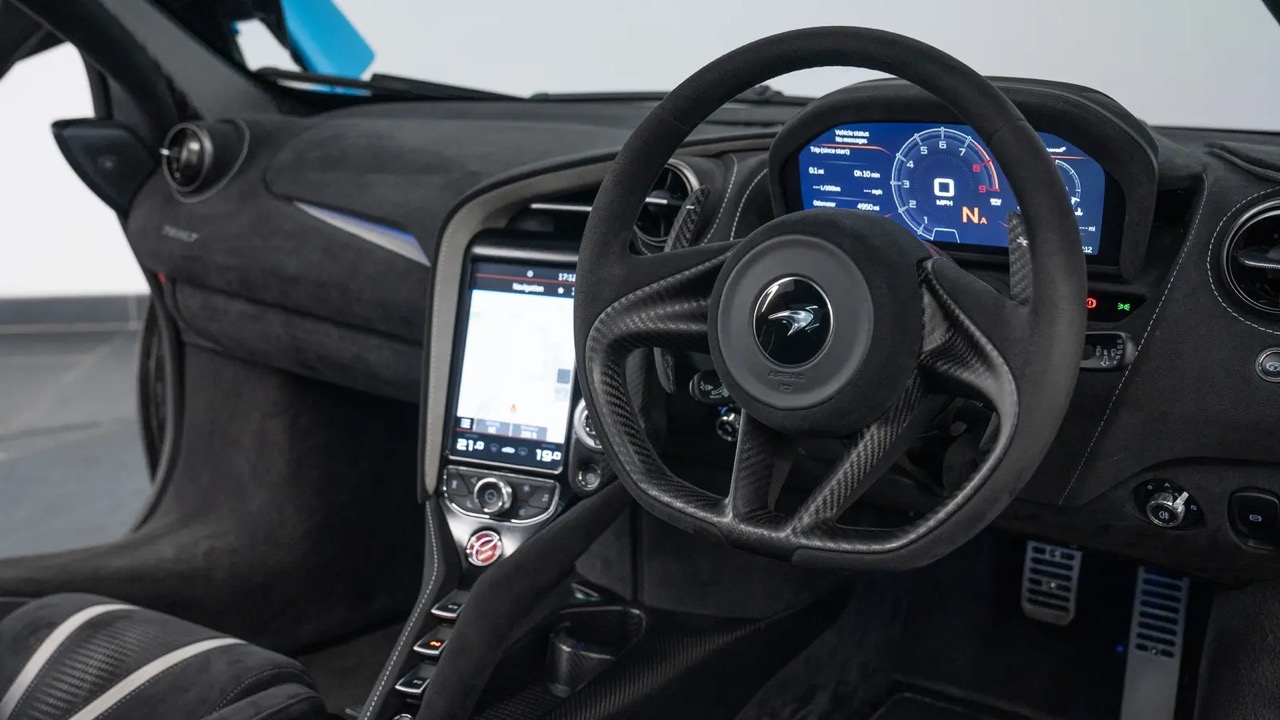 2021 McLaren 765LT, 4/19