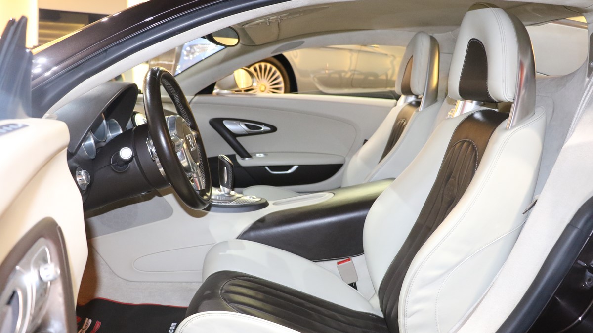 2008 Bugatti Veyron, 3/20